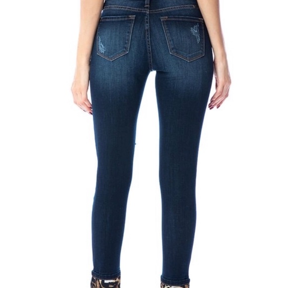 KanCan Leopard/Cheetah Patch Skinny Jeans - Picture 4 of 5